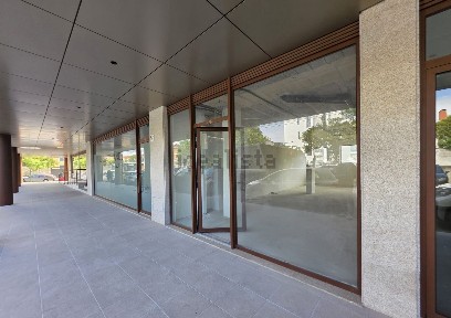 Espaço comercial à venda na Rua Dom Afonso Henriques