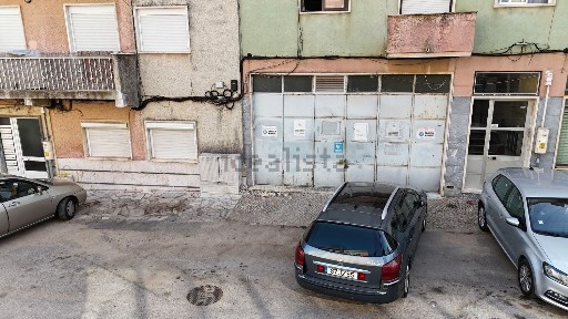 Armazém à venda na Rua da Alfazema