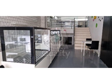 Espaço comercial à venda na Rua José Elias Garcia