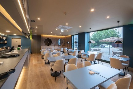 Espaço comercial à venda na Brandinhães - Pirâmides - Quinta dos Cónegos