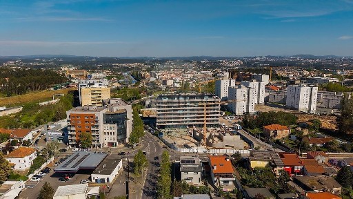 Espaço comercial à venda na Rua de Altino Coelho