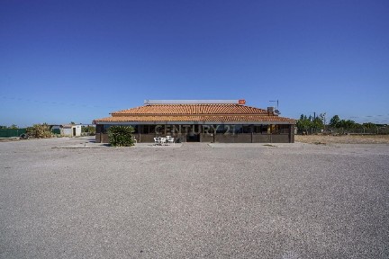 Espaço comercial à venda em Cm1034