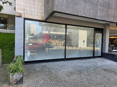 Espaço comercial à venda na Rua Simão Bolívar