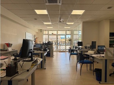 Espaço comercial à venda na Rua Alberto de Serpa