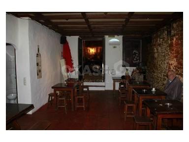 Espaço comercial à venda na Rua Frei Agostinho da Cruz, 49