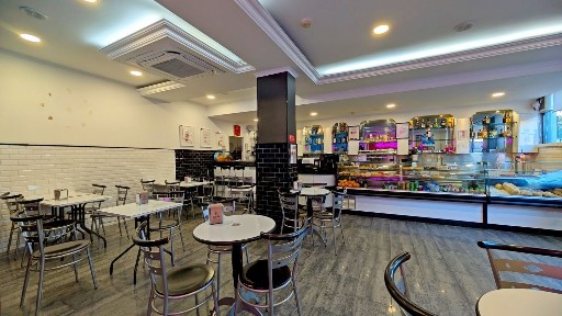 Espaço comercial à venda na Avenida Albano Narciso Pereira