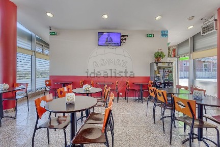 Vilar de Andorinho, Vila d'Este - Monte da Virgem, Rua Dona Glória de Castro