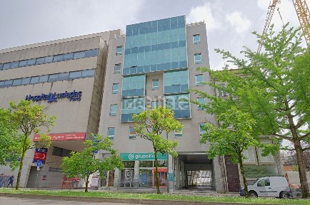 Espaço comercial à venda na Avenida da Boavista, 227