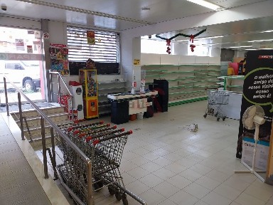 Espaço comercial à venda na Rua Alexandre Herculano, 29