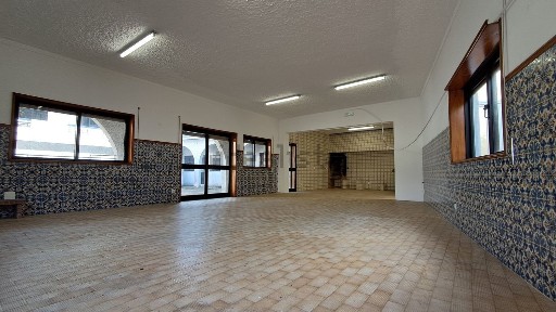 Espaço comercial à venda na Rua Gonçalves de Castro, 118