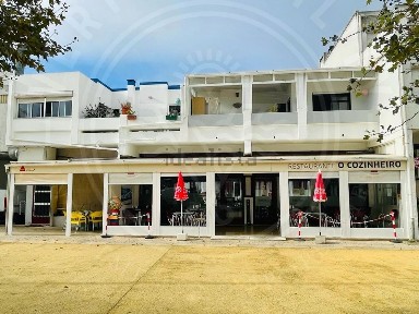 Espaço comercial à venda em Sines