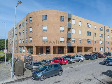 Espaço comercial à venda na Quinta do Viso, 174