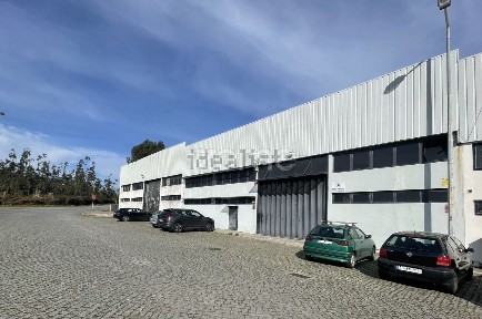 Armazém à venda na Rua do Solão, 15