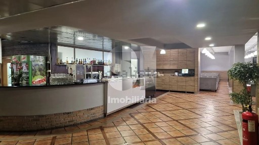 Espaço comercial à venda em Rebordosa