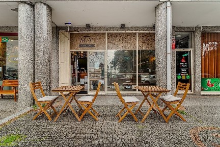 Negócio à venda na Rua de Altino Coelho