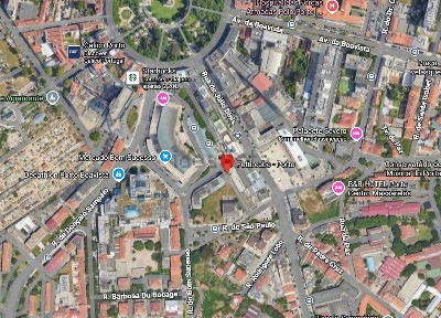 Espaço comercial à venda na Rua de Júlio Dinis, 779