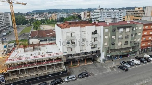 Espaço comercial à venda na Avenida General Sarmento Pimentel