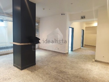 Espaço comercial à venda no Centro de Gondomar