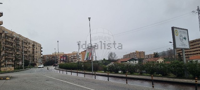 Espaço comercial à venda na Rua da Queimada