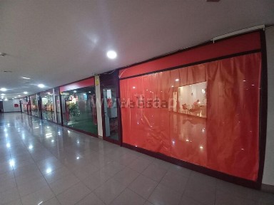 Espaço comercial à venda na Câmara de Gaia - Aviadores - Quinta das Pedras