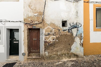 Évora