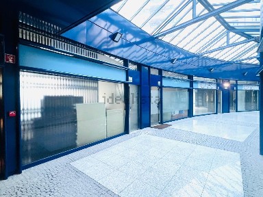 Espaço comercial à venda na Rua Calouste Gulbenkian
