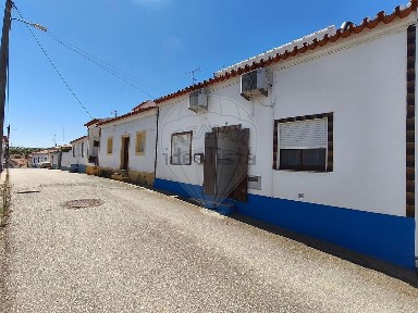 Moradia independente à venda em São Manços e São Vicente do Pigeiro