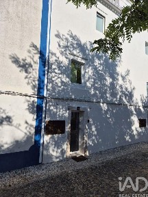 Moradia independente à venda em São Bartolomeu