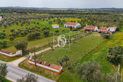 Herdade à venda em Vimieiro