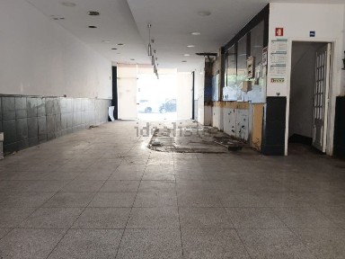 Espaço comercial à venda na Rua de Camões