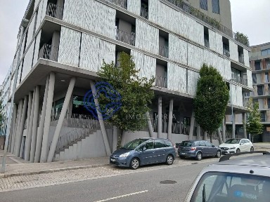 Espaço comercial à venda na Rua de Dom Júlio Tavares Rebimbas, 55