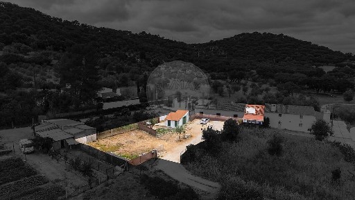 Moradia independente à venda em Évora Monte (Santa Maria)