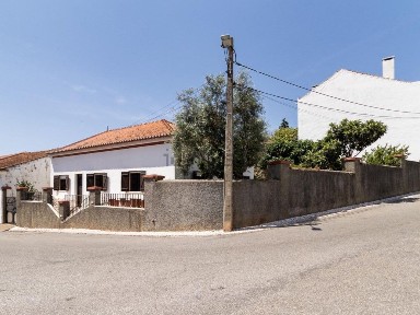 Santa Maria e Santo André, Rua nas Traseiras da Rua de São Pedro, 13