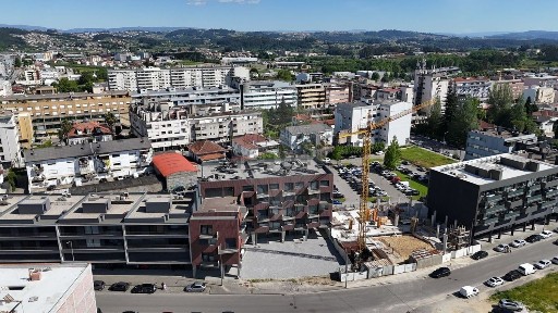 Margaride (Santa Eulália) - Várzea - Lagares - Varziela - Moure, Avenida Agostinho Ribeiro