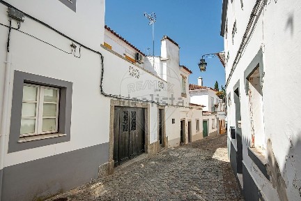 Moradia independente à venda no Beco D'alconxel, 1