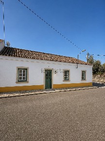 Moradia em banda à venda na Rua Luís Inácio Paiva, 2