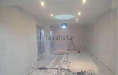 Espaço comercial à venda na Praça Manuel Guedes