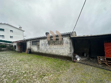 Espaço comercial à venda em Penacova