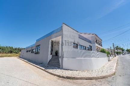 Nossa Senhora do Bispo, Rua José Gomes Ferreira