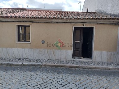 Moradia em banda à venda em Bencatel