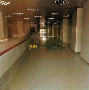 Armazém à venda na Areosa