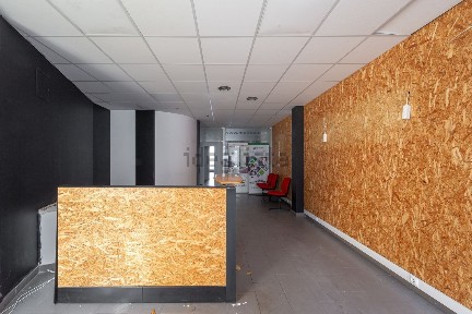 Espaço comercial à venda em Casa da Música