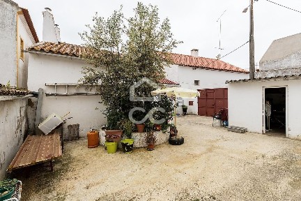 São Manços e São Vicente do Pigeiro, Rua de Évora, 4