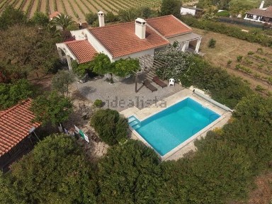 Quinta à venda em Aradinhos da Ribeira s/n
