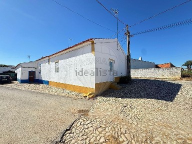 Moradia independente à venda em Montoito