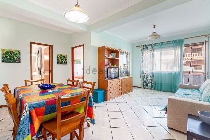 Apartamento T2 à venda na Rua Nova de Lisboa b