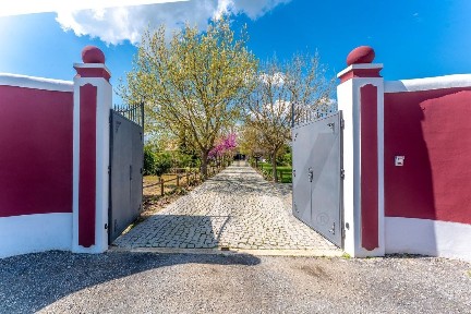 Quinta à venda em Corval