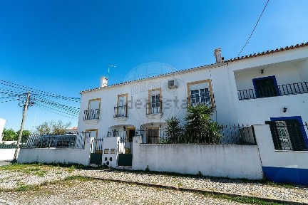 Moradia independente à venda em Bacelo e Senhora da Saúde