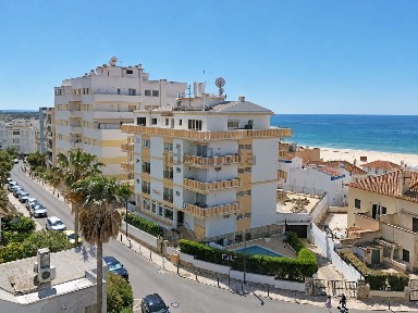 Apartamento T1 à venda na Rua Bartolomeu Dias, 13