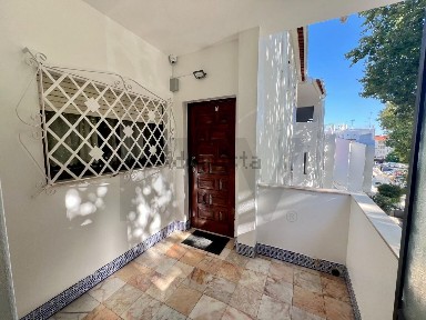Apartamento T1 à venda na Rua do Atlântico, 33